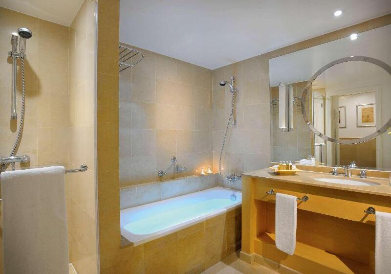 اتاق استاندارد تودرتو, Mövenpick Hotel Beirut