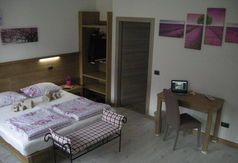 标准三人间, B&b Il Crocevia