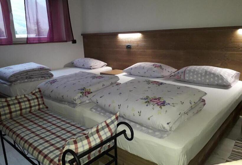 标准三人间, B&b Il Crocevia