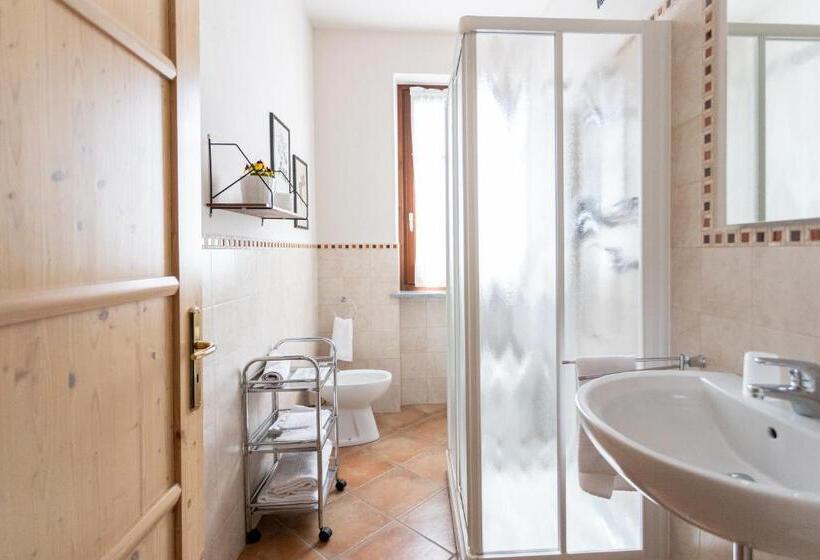 Номер Стандарт Трехместный, Agriturismo Cascina Monchiero