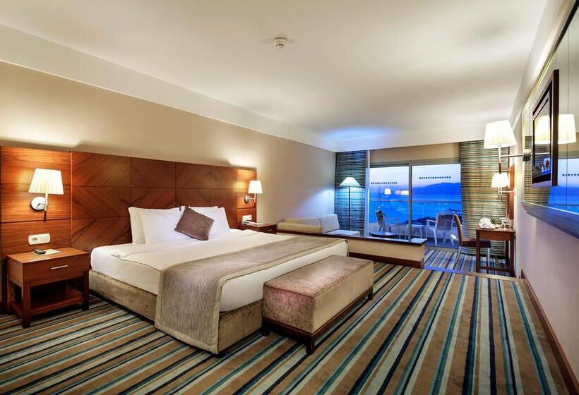 Номер Superior Вид на Море, Pine Bay Holiday Resort