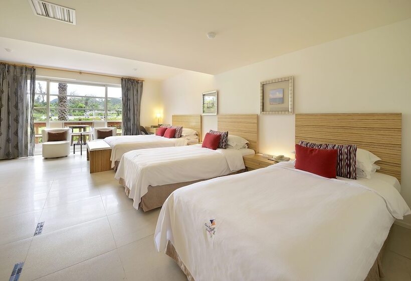 اتاق خانوادگی با چشم‌انداز کوه, Chateau Beach Resort Kenting