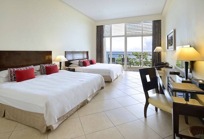 اتاق خانوادگی با چشم‌انداز دریا, Chateau Beach Resort Kenting