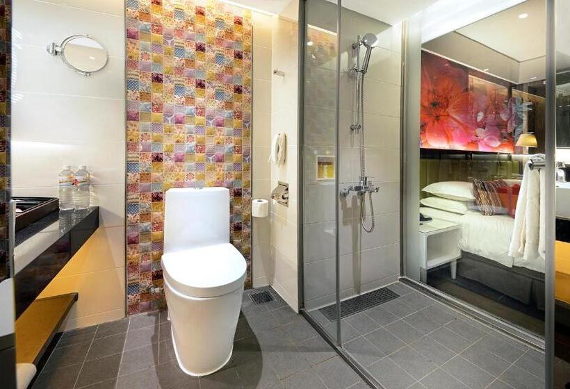 اتاق استاندارد با چشم‌انداز کوهستان, Chateau Beach Resort Kenting