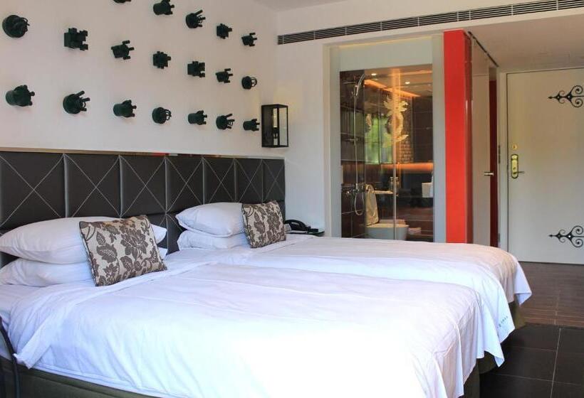 اتاق استاندارد با چشم‌انداز کوهستان, Chateau Beach Resort Kenting