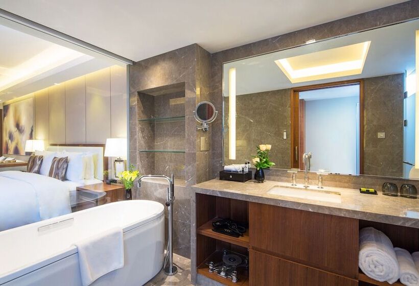 Номер Премиум Вид на Город, Intercontinental Jinan City Center, An Ihg