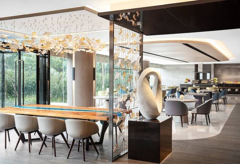 سوییت اجرایی, Shanghai Marriott Hotel Hongqiao