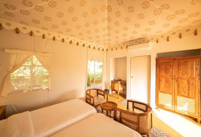 Standard Tent, Madho Bagh