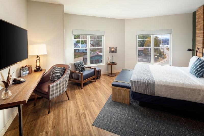 Номер Стандарт Кровать Кинг Адаптированный для Инвалидов, Voco Saranac Lake Ny Waterfront, An Ihg