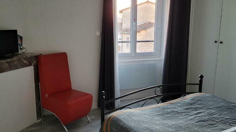 Номер Стандарт, Auberge Gauloise