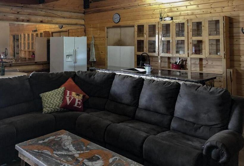 Люкс Deluxe Кровать Кинг, Ponderosa Inn