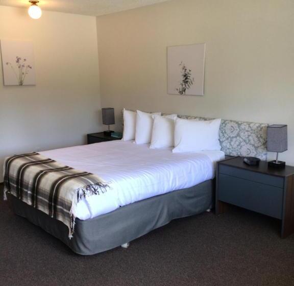 Номер Deluxe, Christina Lake Motel And Rv Park