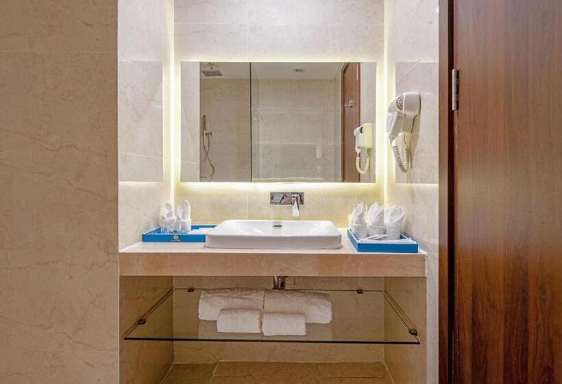 سوئیت جونیور خانوادگی, Gold Plaza Hotel Da Nang