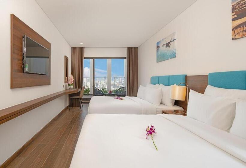 سوئیت جونیور خانوادگی, Gold Plaza Hotel Da Nang