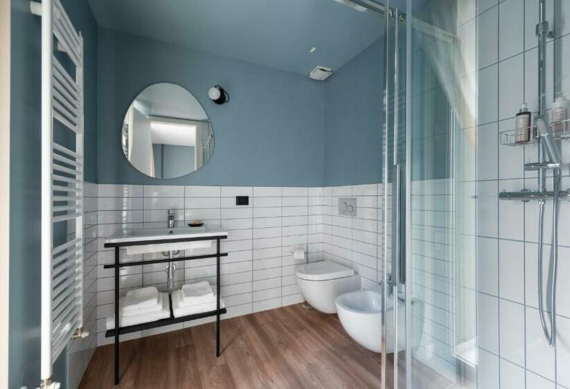 Номер Стандарт Вид на Сад, Ht Hotel Trieste