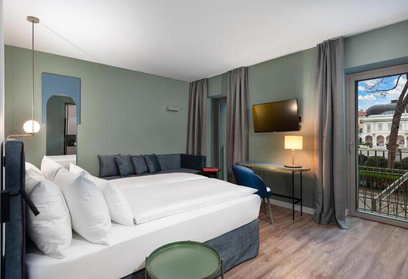 Номер Deluxe Кровать Кинг, Ht Hotel Trieste