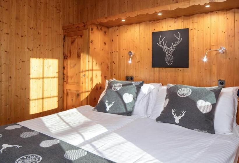 Habitación Estándar con Balcón, Petit Paradis