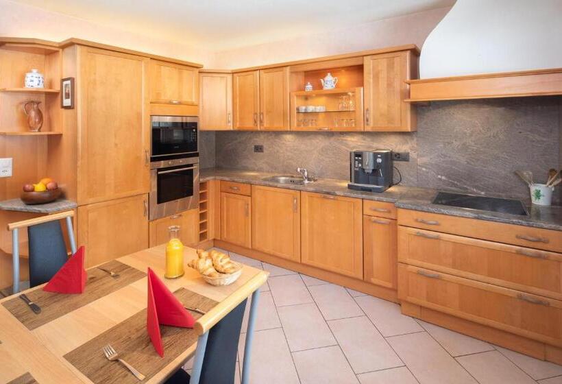Apartamento 1 Dormitorio con Vistas, Petit Paradis
