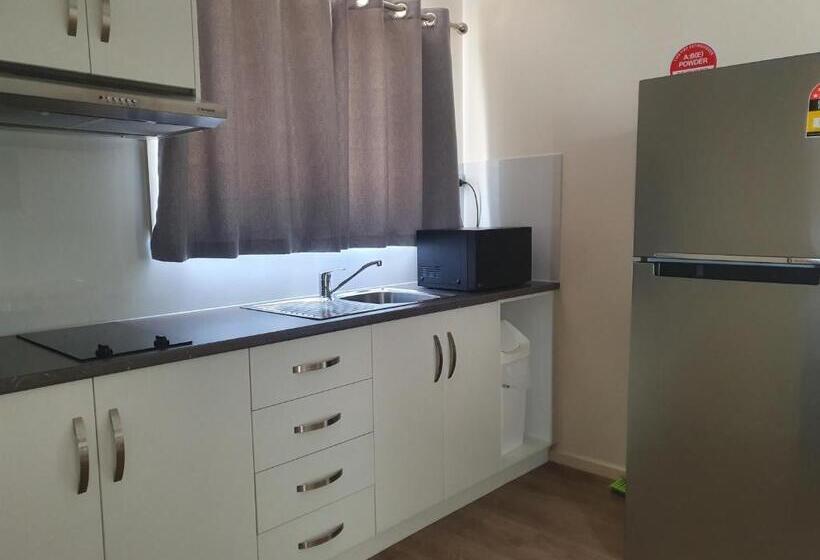 Семейный Номер, Paringa Caravan Park