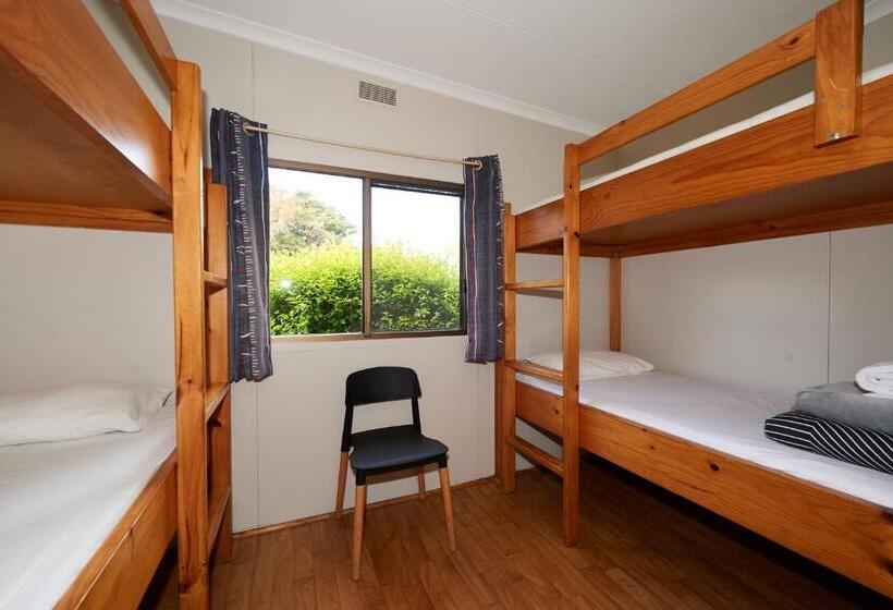 בונגלו סטנדרט 2 חדרי שינה, Pine Country Caravan Park