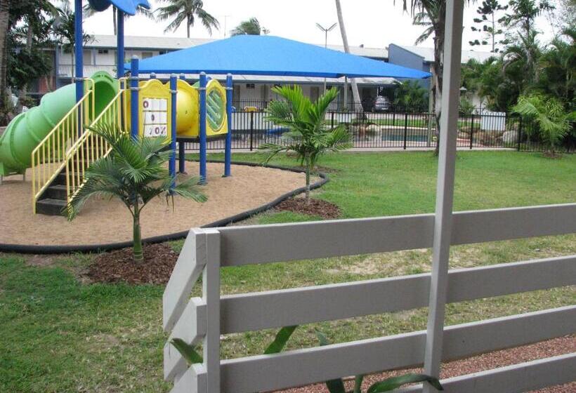 Коттедж Вид на Бассейн, Cardwell Beachcomber Motel & Tourist Park