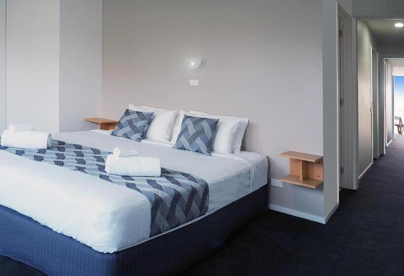 침실 3개 아파트, Shells Apartments