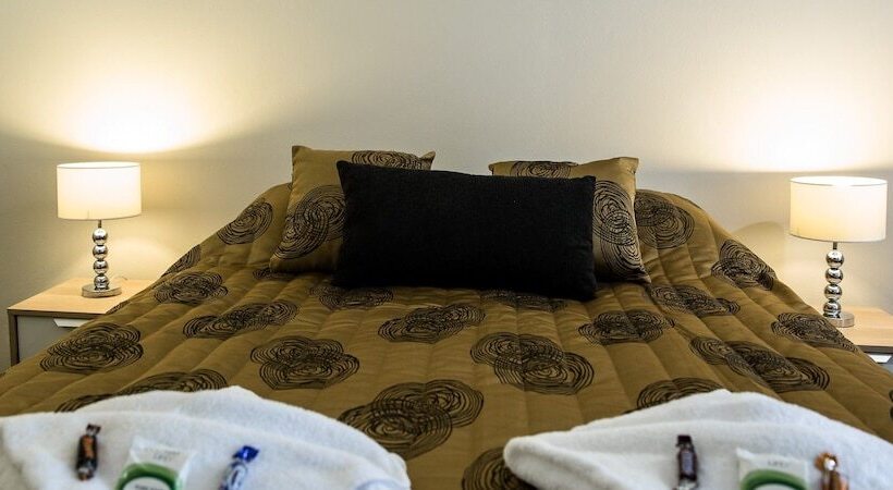 스위트, Tall Trees Motel Mountain Retreat