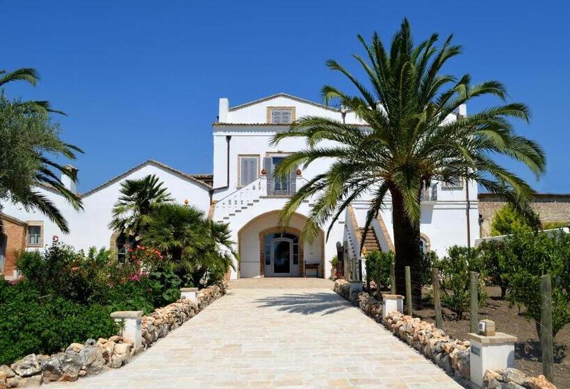 Номер Стандарт с Балконом, Masseria Celentano Relais & Agriturismo