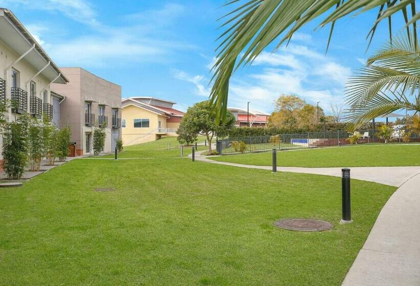 스탠다드 룸 풀장 전망, Springs Shoalhaven Nowra