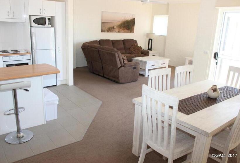 2침실 패밀리 아파트, Mollymook Cove Apartments