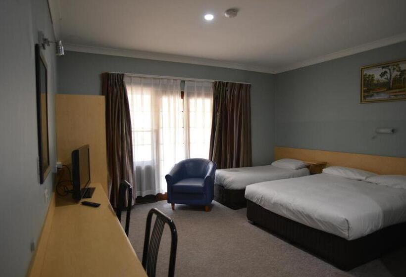 디럭스 룸, Poplars Inn Mittagong