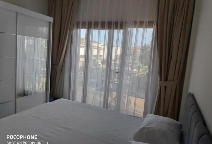 Апартаменты 1 Спальня с Балконом, Maye Residence
