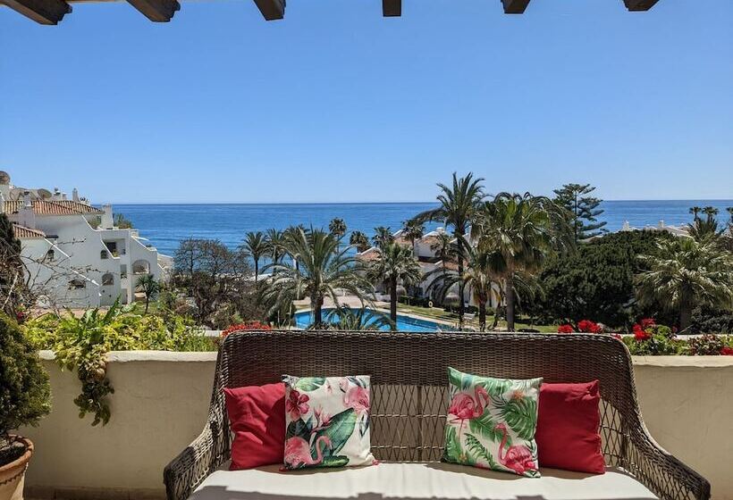 ３ベッドルームのスーペリアアパートメント, Coral Beach Apart