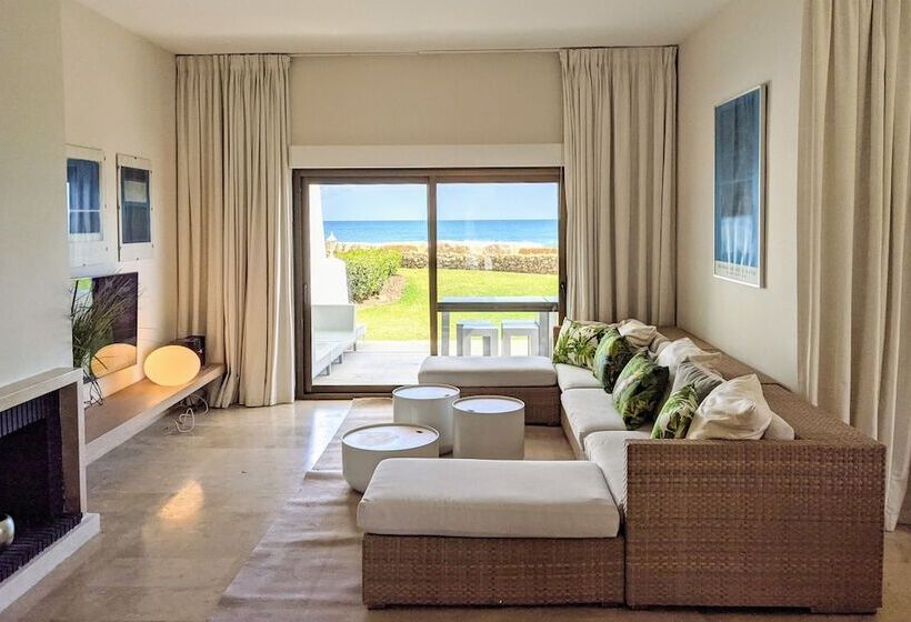 スーペリアアパートメントの４ベッドルーム, Coral Beach Apart