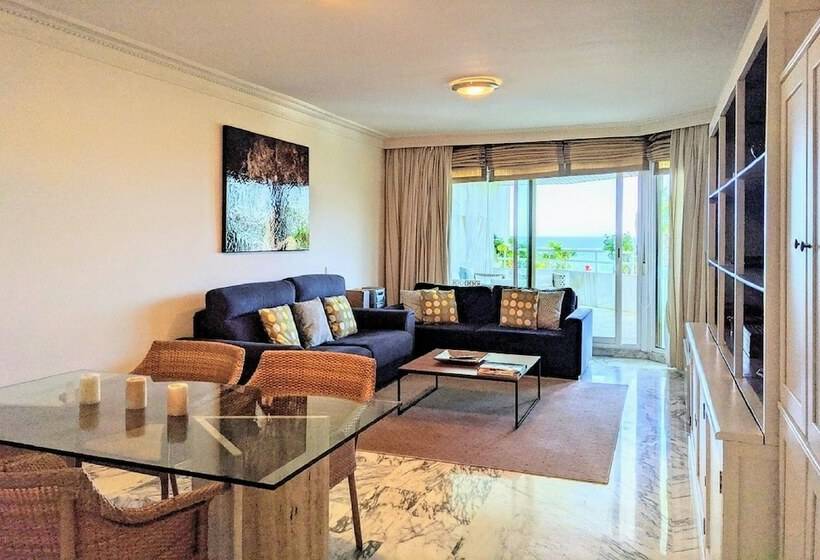 ２ベッドルームアパートメント, Coral Beach Apart