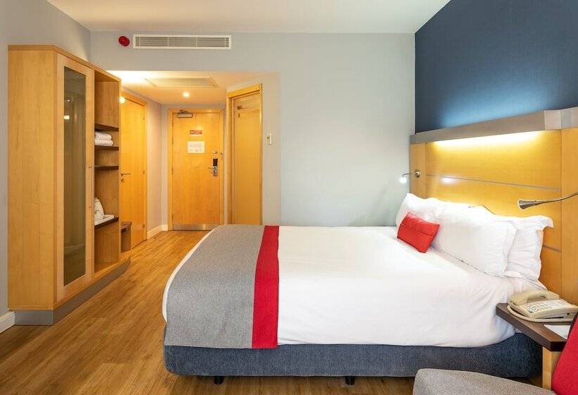 Номер Стандарт, Holiday Inn Express Lisbon Oeiras, An Ihg