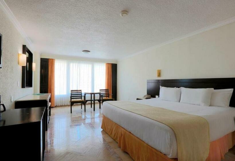 Cameră Standard, Krystal Cancun