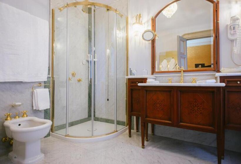 Номер Deluxe, Relais & Chateaux Villa Crespi