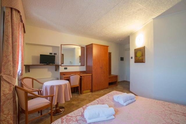 Номер Стандарт с Балконом, Albergo Giardino