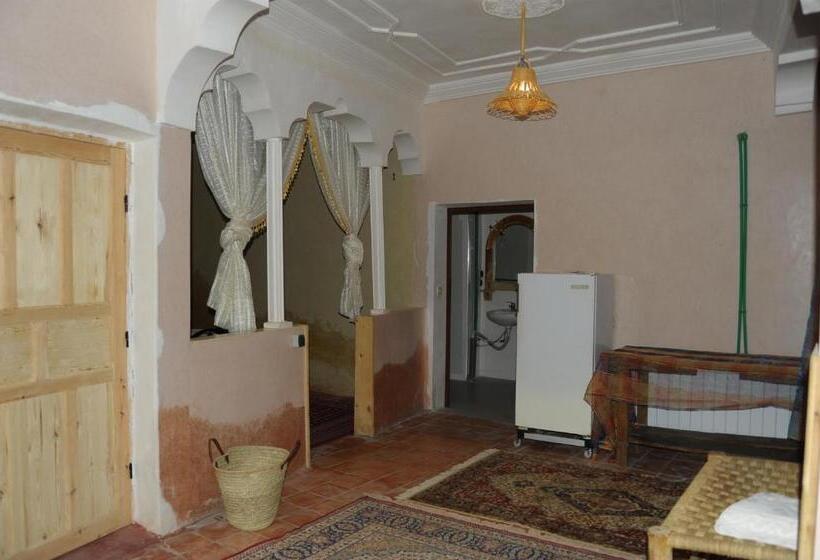Студия Стандарт, Auberge Des Cavaliers Du Todra