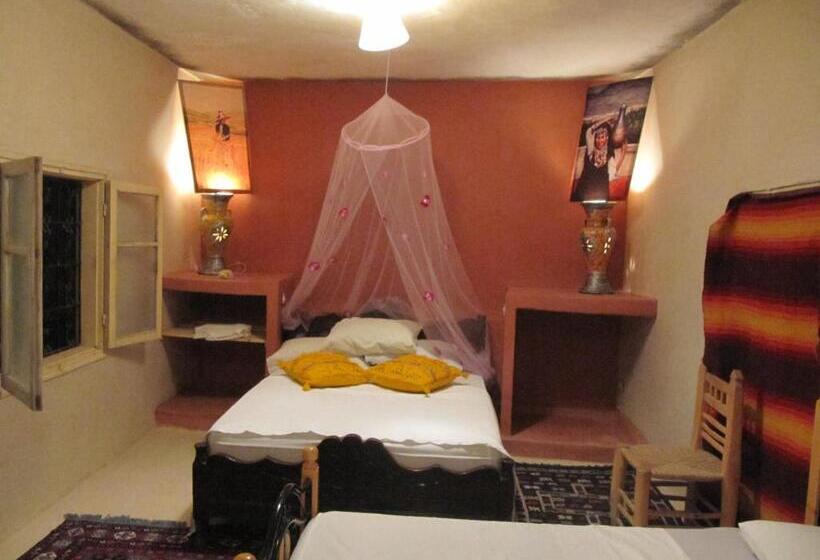 Семейный Номер, Auberge Des Cavaliers Du Todra