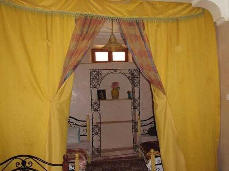 Номер Стандарт Трехместный, Auberge Des Cavaliers Du Todra