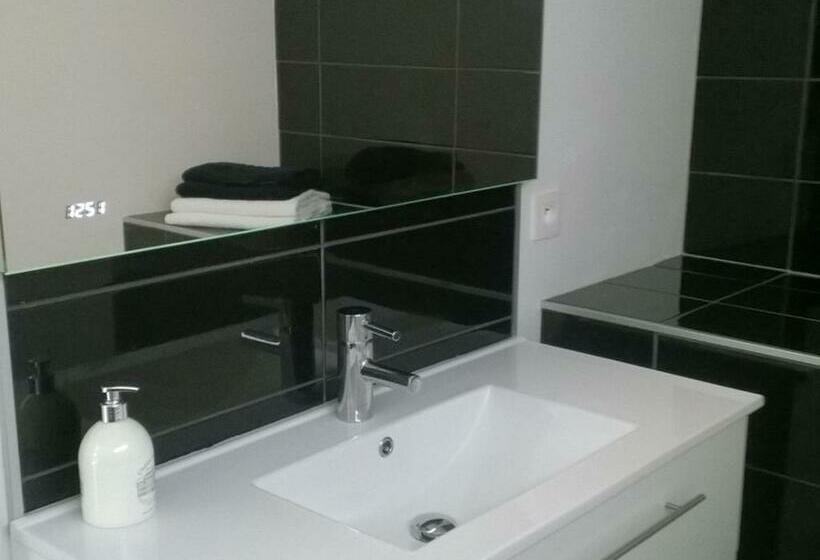 Студио Стандарт с Террасой, Studio & Appartement Au Lac