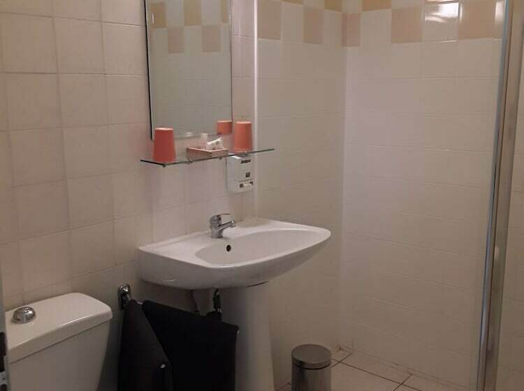 四人标准间, Relais Motel De Maisonnay
