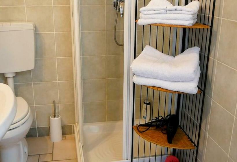 Номер Стандарт, B&b Del Viale