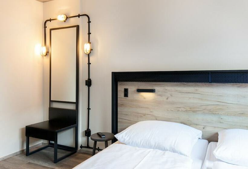 اتاق استاندارد یک نفره, a&o Berlin Mitte