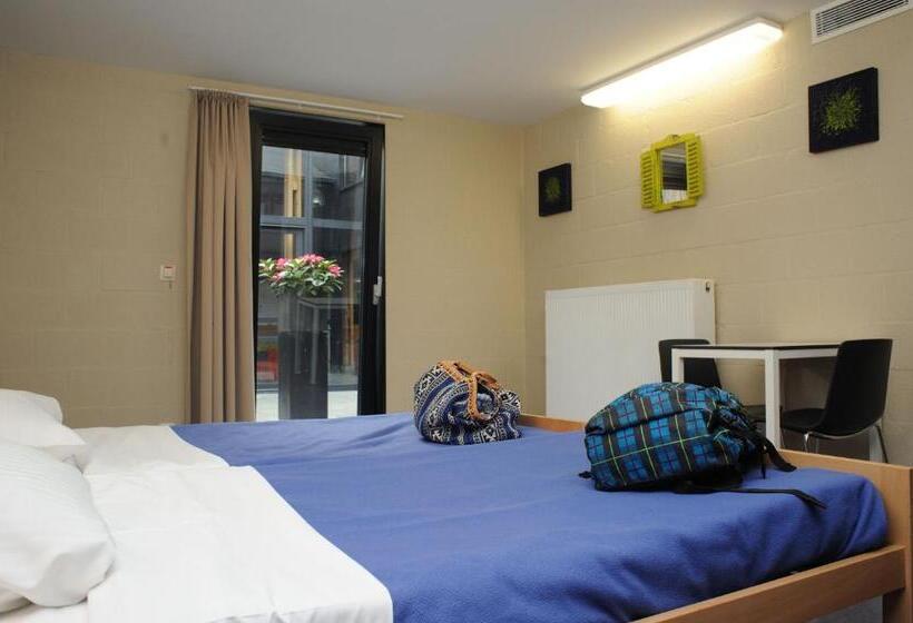 Номер Стандарт, Hostel De Veurs