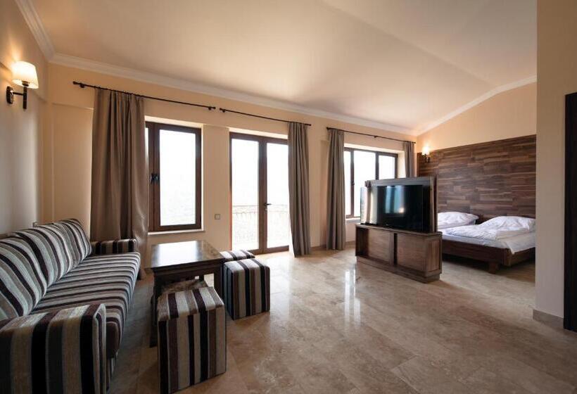 Люкс Вид на Горы, Lastiver Resort