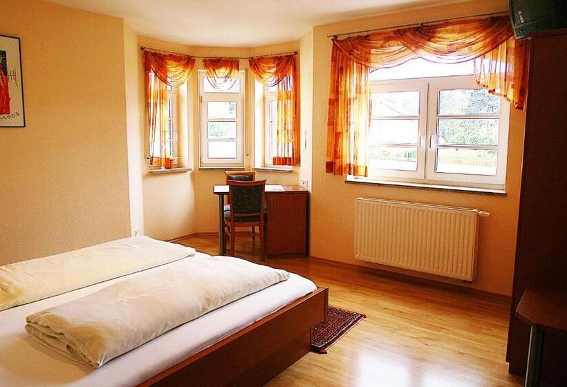 Номер Стандарт, Fränkischer Gasthof Lutz