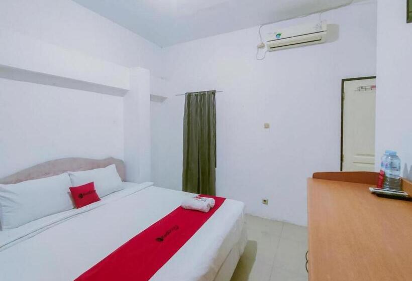Номер Economy, Reddoorz @ Jemursari Surabaya 2